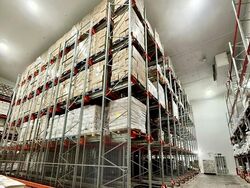 West Spring (D22), Warehouse #566753611